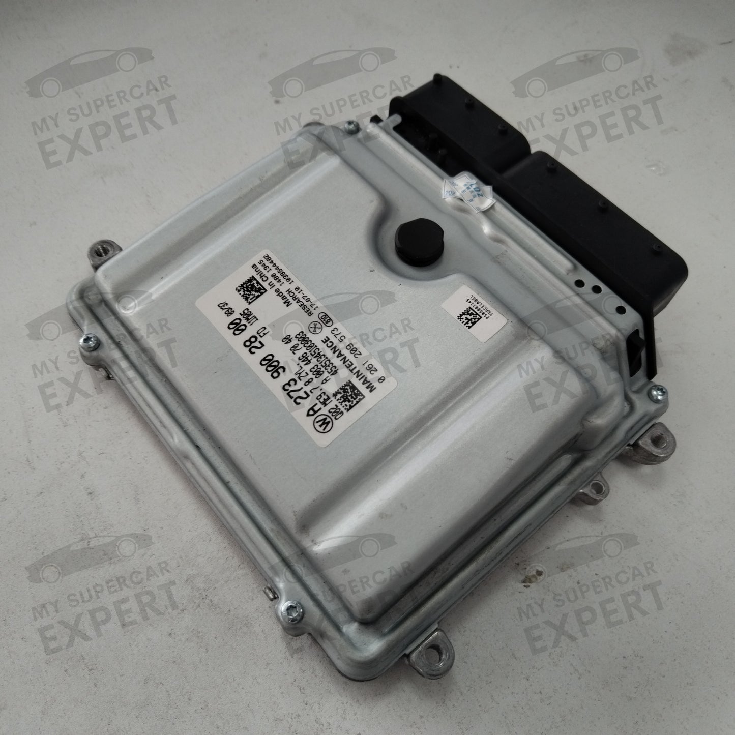 Mercedes-Benz MB Engine Control Unit ECU Bosch ME9.7 8 cylinders A2739002800 aftermarket