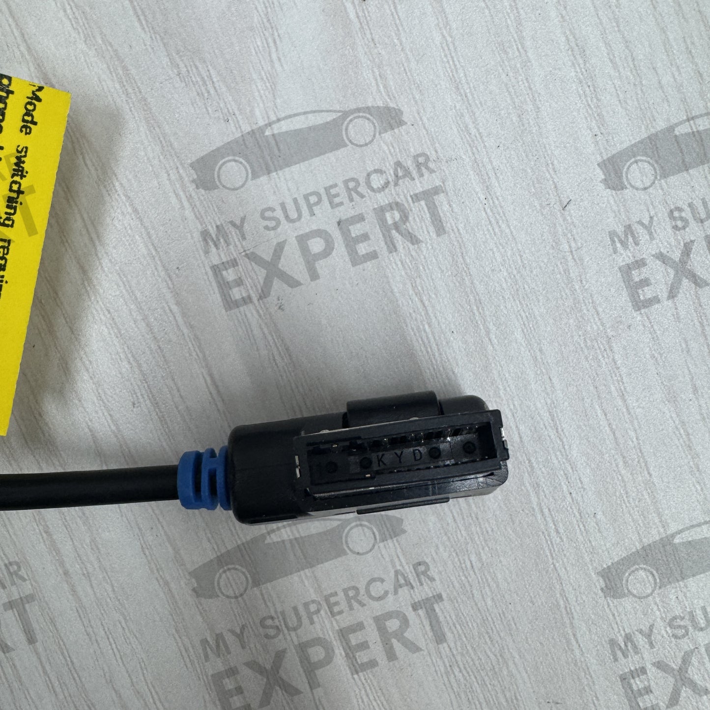 Audi Q7 (4L) Lamborghini Aventador AMI MMI Aftermarket Bluetooth Solution Invery Airdual-300A