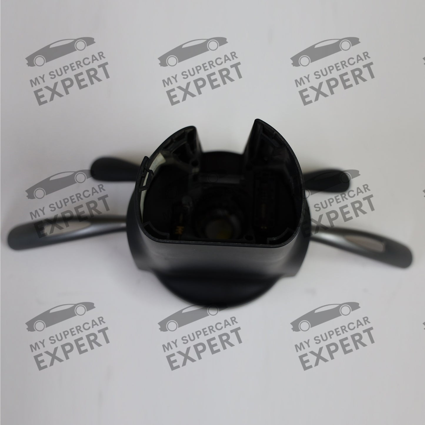 McLaren 540C 570S MP4-12C 650S 720S P1 2011-2022 11M2383CP Base del volante usado