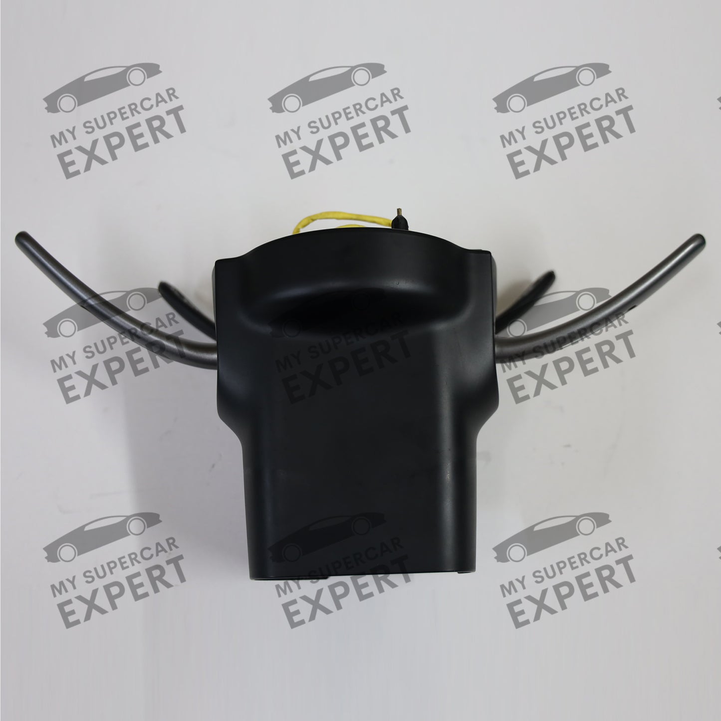 McLaren 540C 570S MP4-12C 650S 720S P1 2011-2022 11M2383CP Base del volante usado