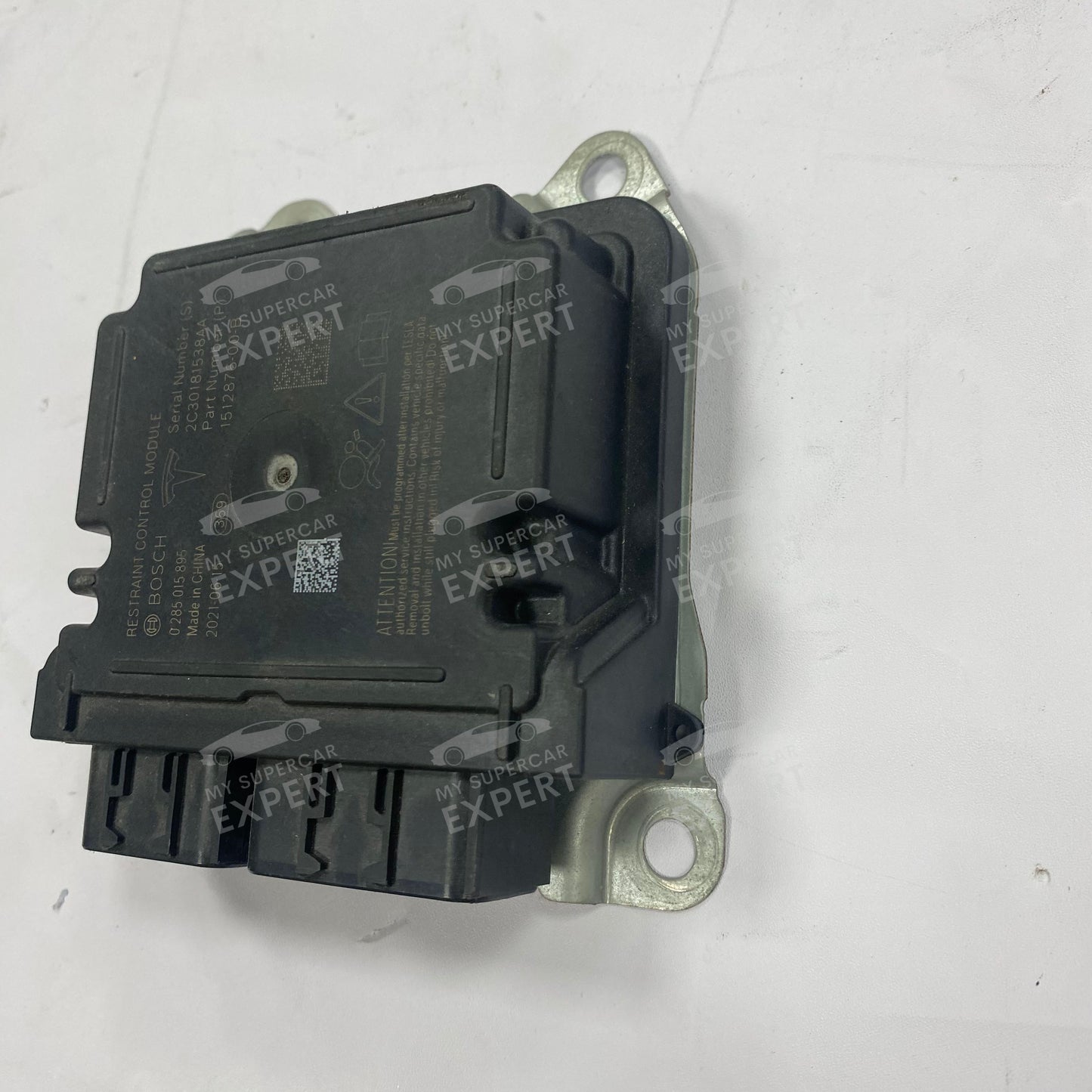 Tesla Model 3 Model Y Airbag Control Unit Bosch 0285015895 1512876-00-B used