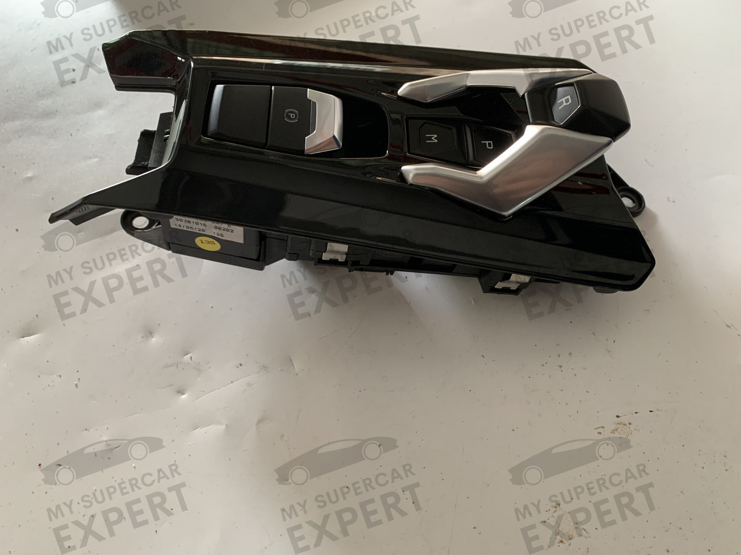 Lamborghini Huracan EVO 2014-2022 4T8863347E Gearshift Panel used