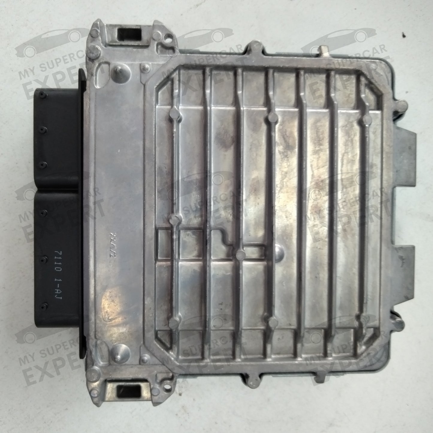 Mercedes-Benz MB A Class (W176) B Class (W246) CLA (C117) GLA (X156) 2012-2018 Bosch MED17.7.2 Блок управления двигателем ECU A2709002100 0261S09816 б/у 