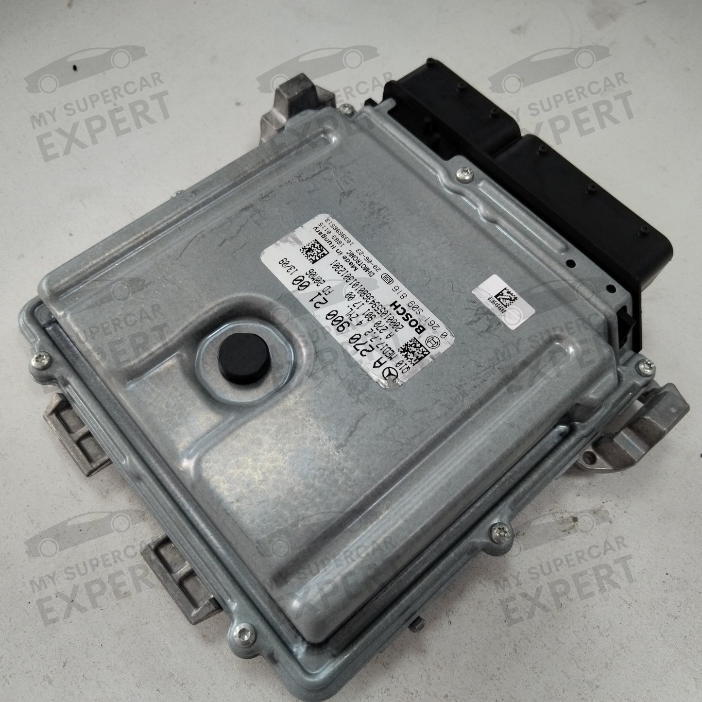 Mercedes-Benz MB Clase A (W176) Clase B (W246) CLA (C117) GLA (X156) 2012-2018 Unidad de control de motor Bosch MED17.7.2 ECU A2709002100 0261S09816 usado 