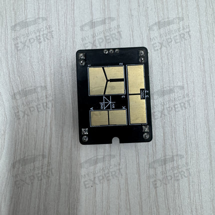 Basic portable chip detector transistor tester FNIRSI LCR-P1 for beginners in electronic repair