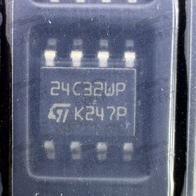 New ST 24C32 8 Pin EEPROM chip commonly used on ECUs